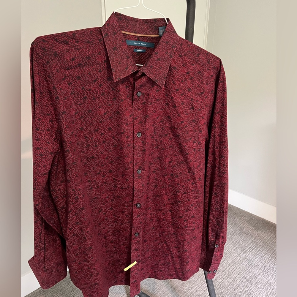 Perry Ellis Red and Black Pattern Casual Shirt